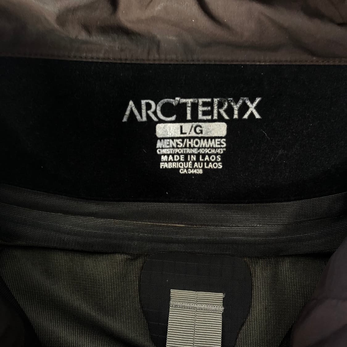 아크테릭스 고어텍스 다크브라운 자켓 상품이미지4