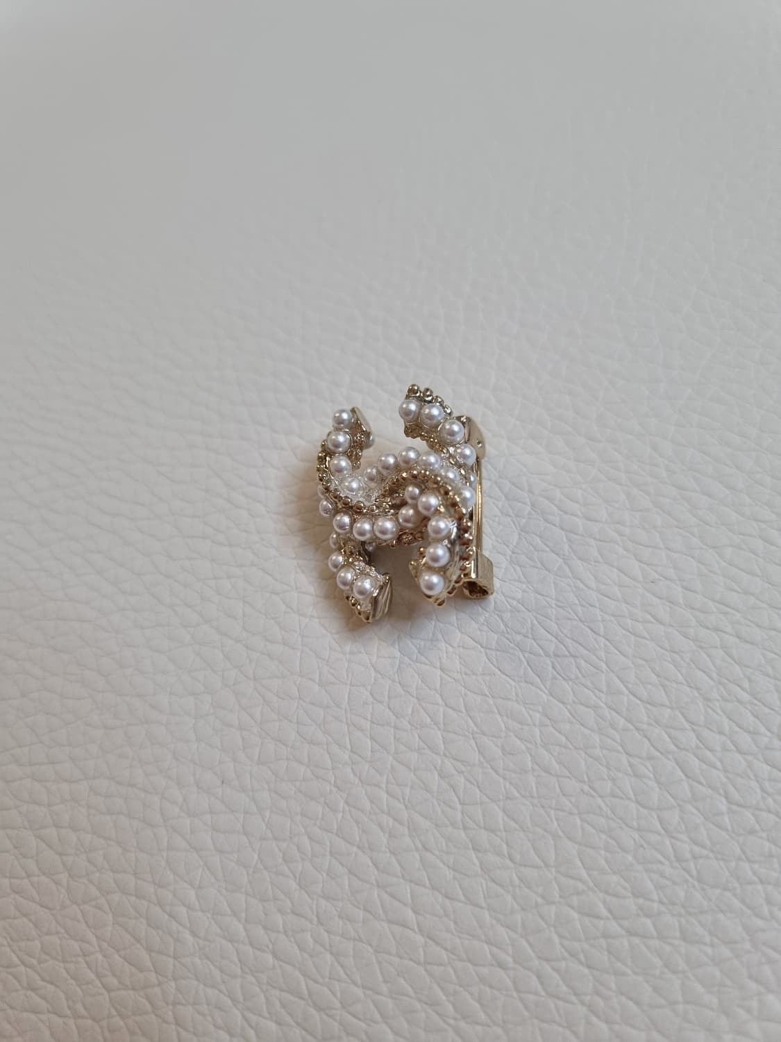 샤넬 꼬임진주 금장 미니 브로치 업사이클링 상품이미지6