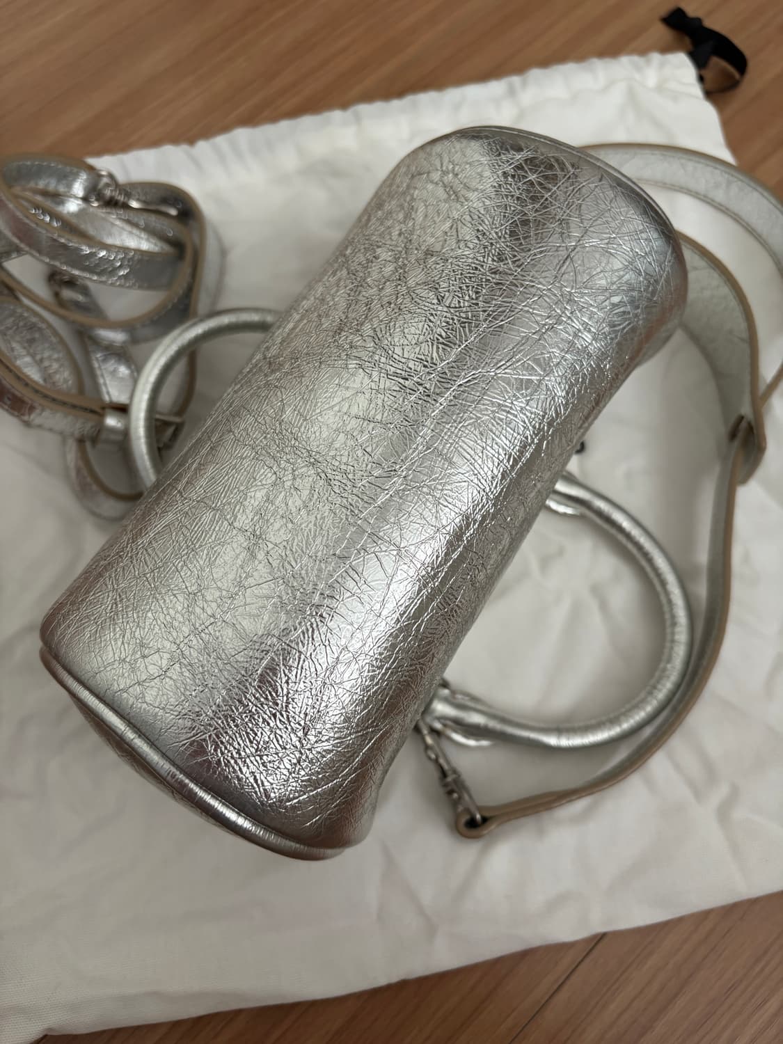 마지셔우드 로그 실버백 상품이미지4