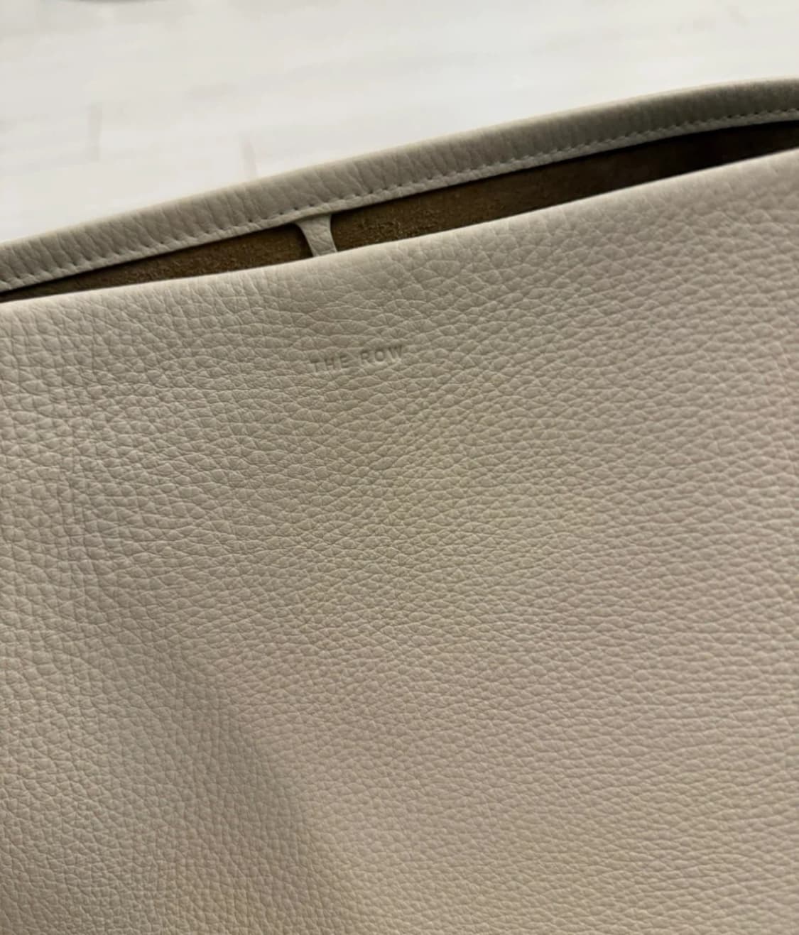 더로우 파크백 미디움 아이보리 상품이미지2