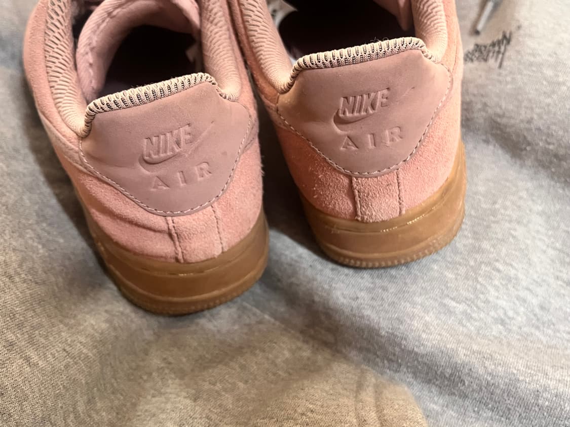 (W) 나이키 에어포스 1 '07 로우 SE 파이클 핑크 검 상품이미지4