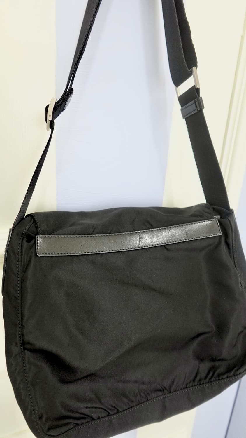 프라다 포코노 나일론 원버클 크로스백 (주우재백) 상품이미지7