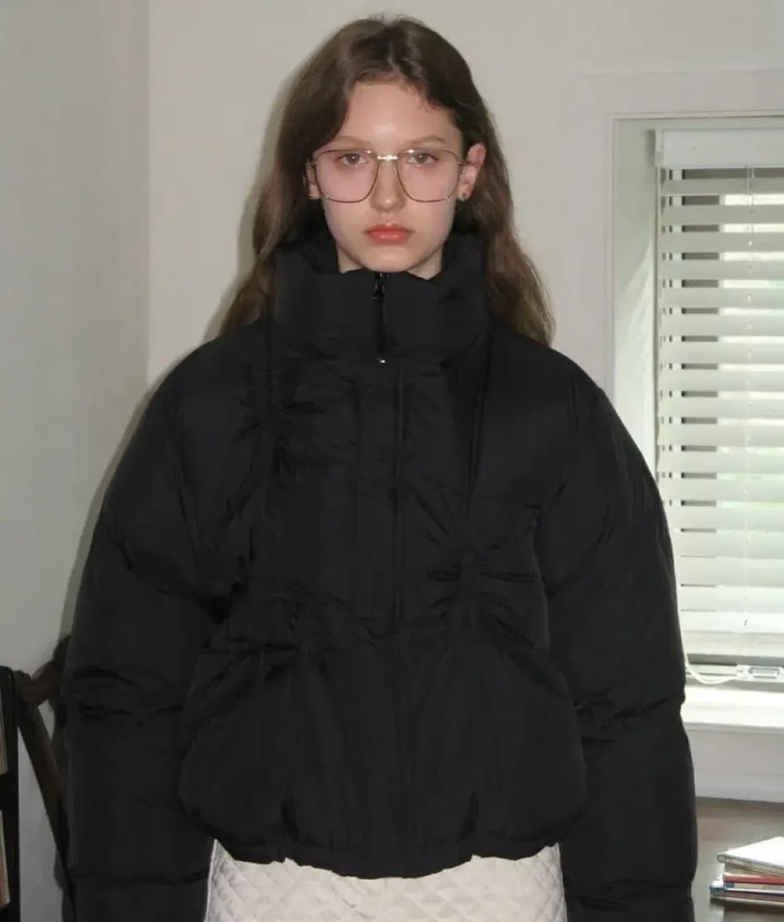 시눈 리본 패딩 덕다운 리본 디테일 푸퍼 숏패딩 상품이미지1