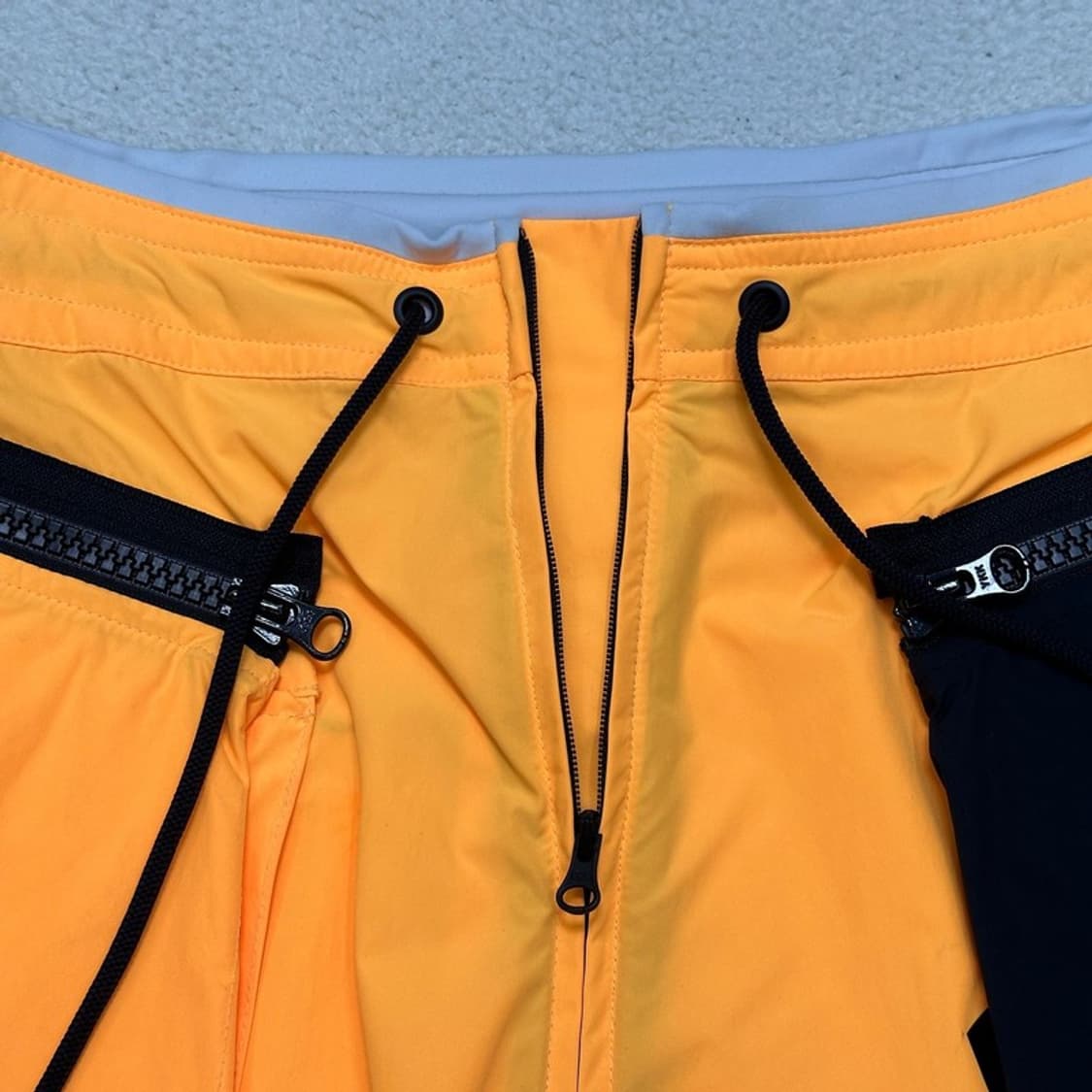 (새상품) NIKE ACG 카고 쇼츠 레이저 오렌지 S 상품이미지3