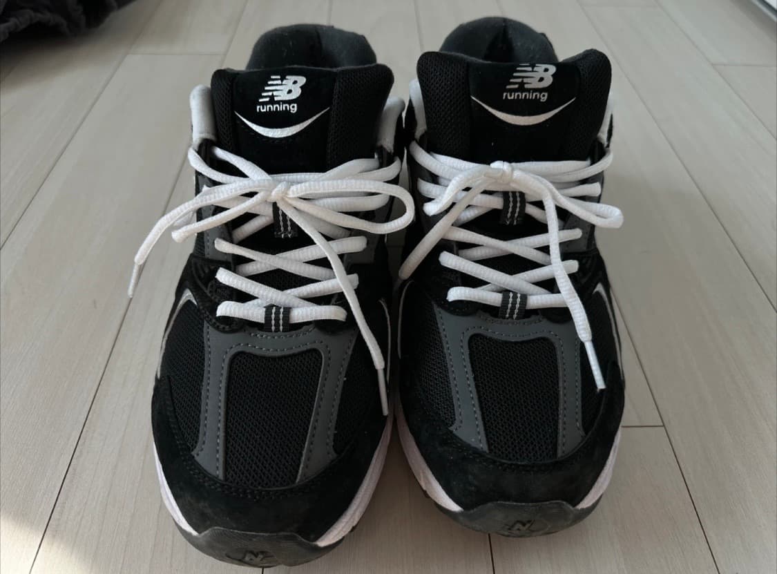 뉴발란스 530 블랙 색상 운동화 판매합니다.  상품이미지6