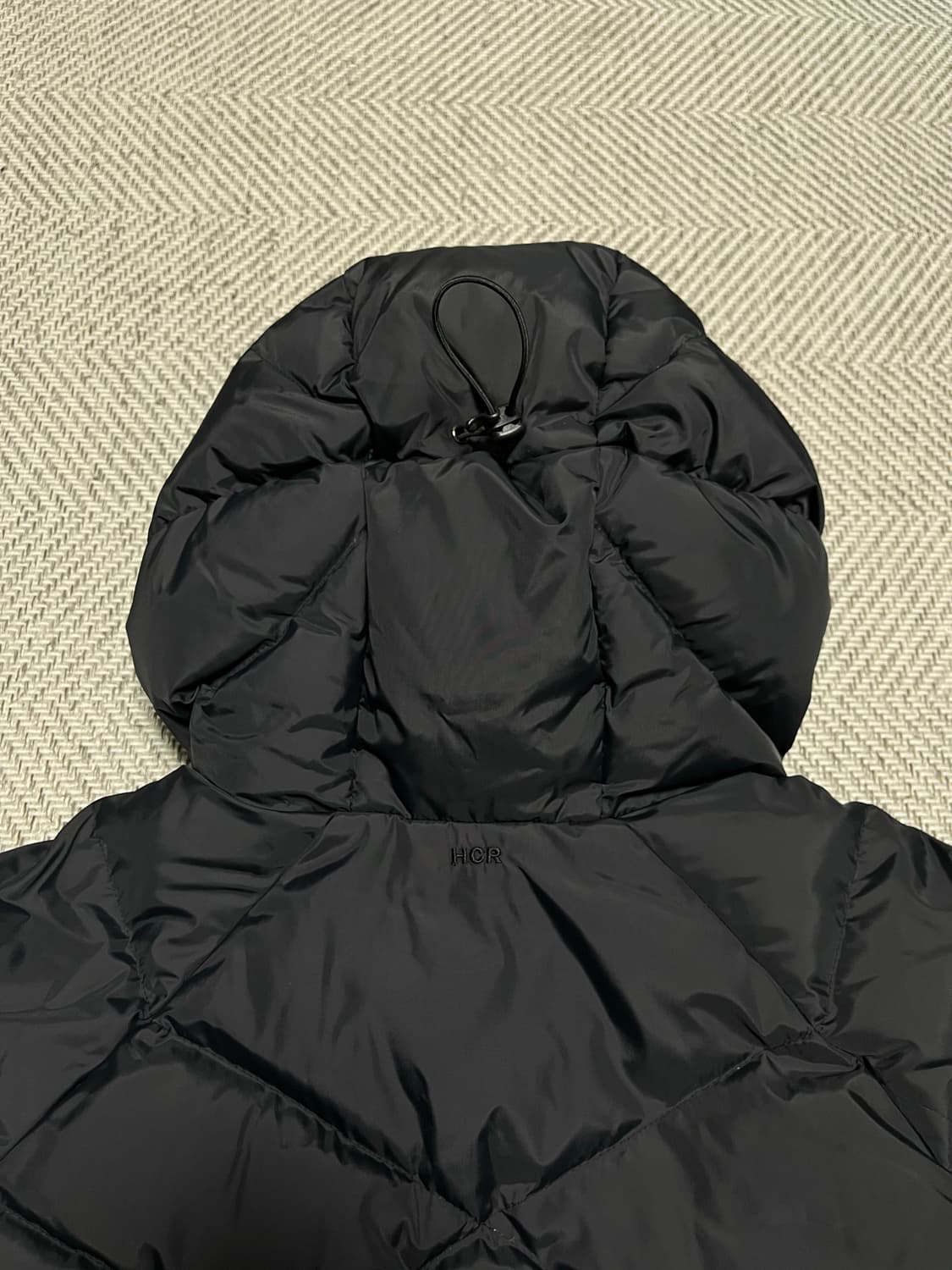 24fw 해칭룸 웹 구스 다운 퍼퍼 블랙 상품이미지4