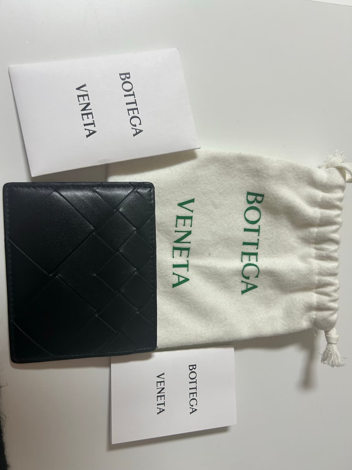 보테가 베네타 인트레치아토 크레딧 카드 케이스 블랙 상품이미지1