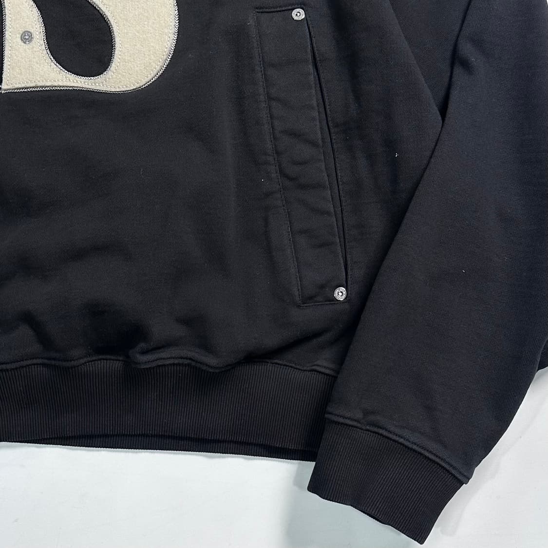 세터 아플리케 후드티  상품이미지3