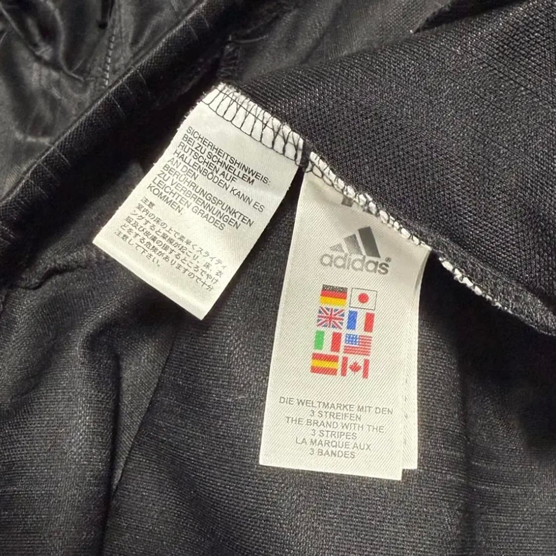 아디다스 유밴투스 블랙 트랙탑 상품이미지5