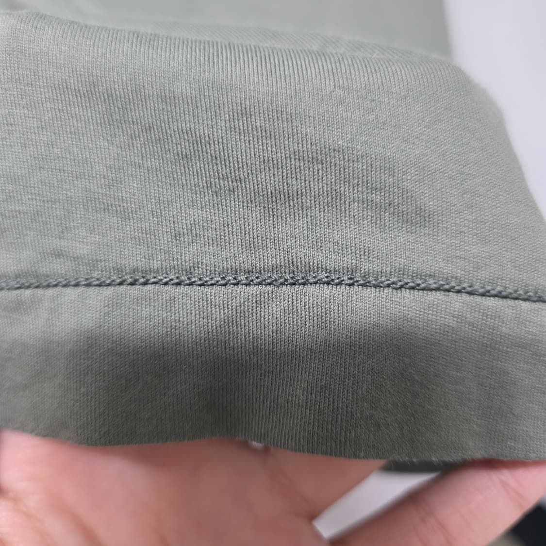 정품) 스톤아일랜드 컴퍼스 로고 패치 카키 반팔 라운드 티셔츠 M 상품이미지5