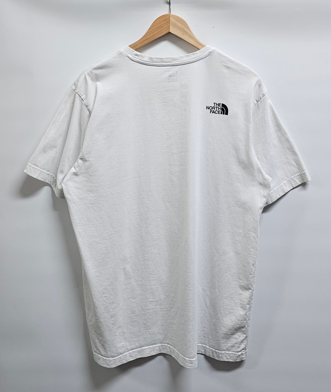 노스페이스 화이트 반팔 티셔츠 XL 상품이미지2