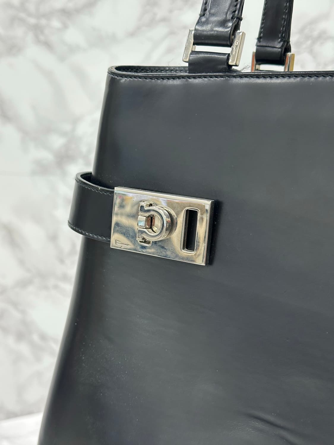 페레가모 간치니 핸드백 상품이미지5