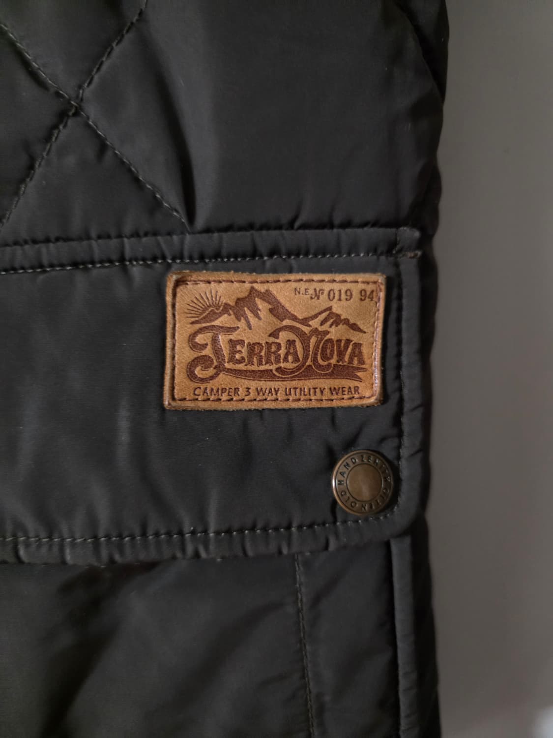 올젠 테라노바 덕다운 베스트조끼.   
싸이즈 105 상품이미지7