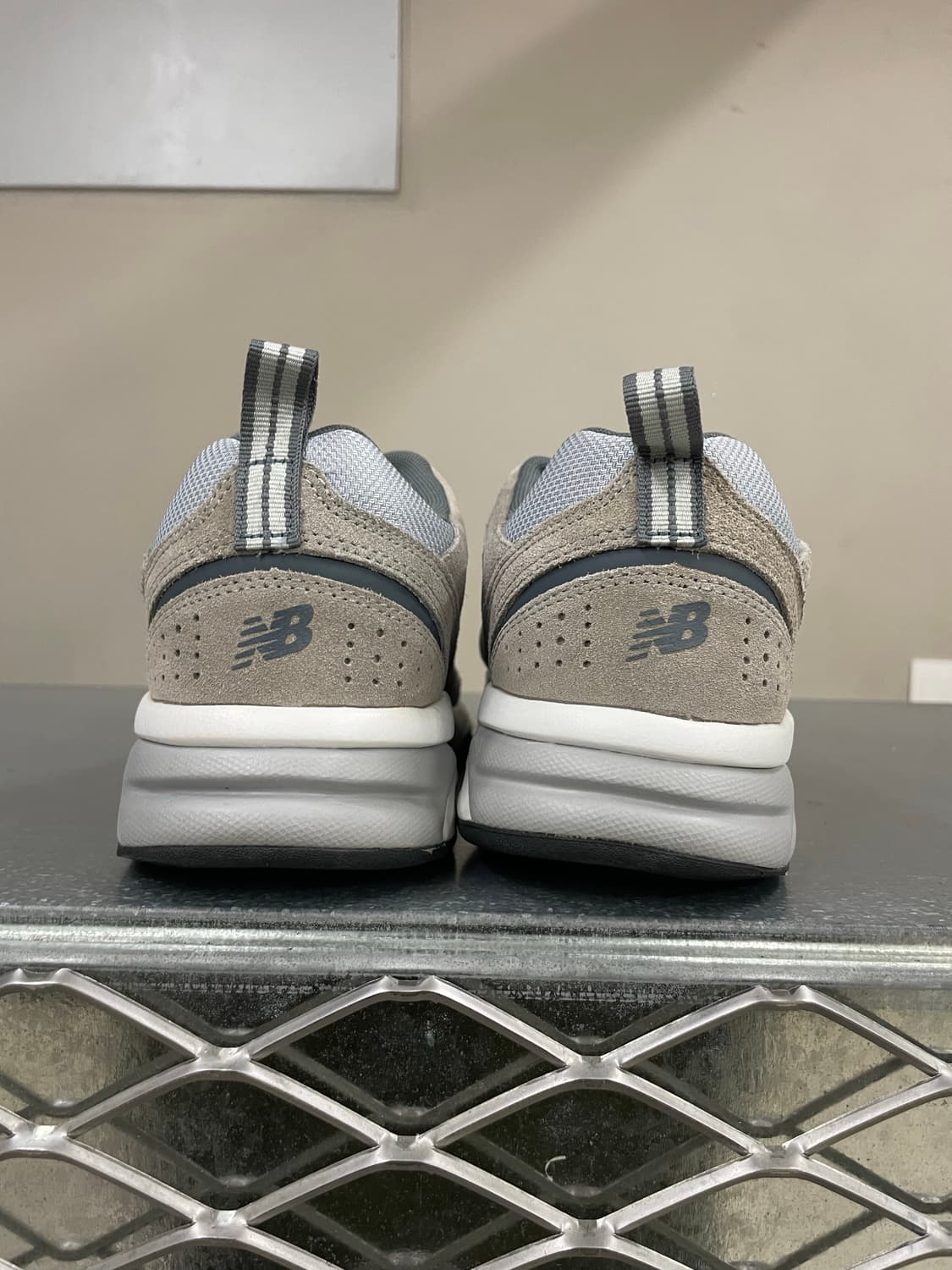 뉴발란스 624 스니커즈 260 상품이미지3