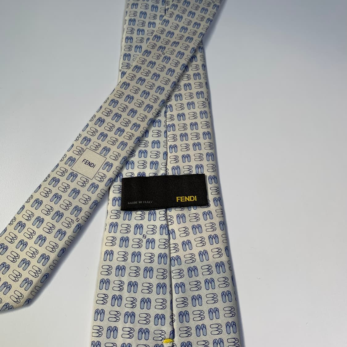 펜디(FENDI) 신형 명품 결혼식넥타이 A등급 8.9cm 상품이미지5