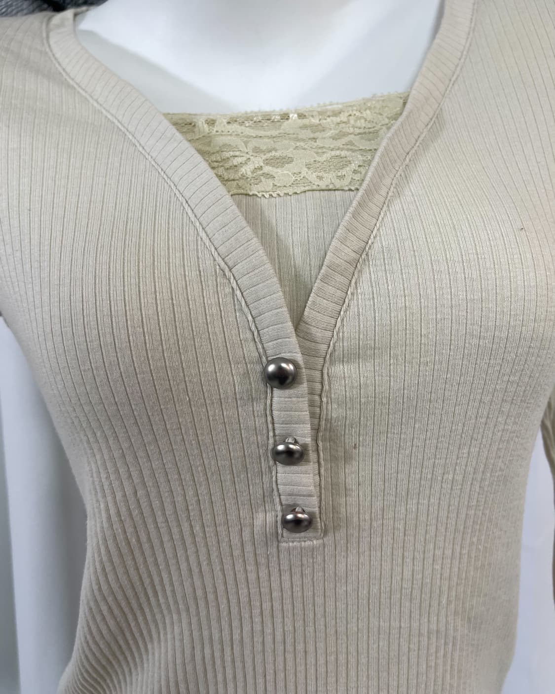 beige lace t-shirt 상품이미지3