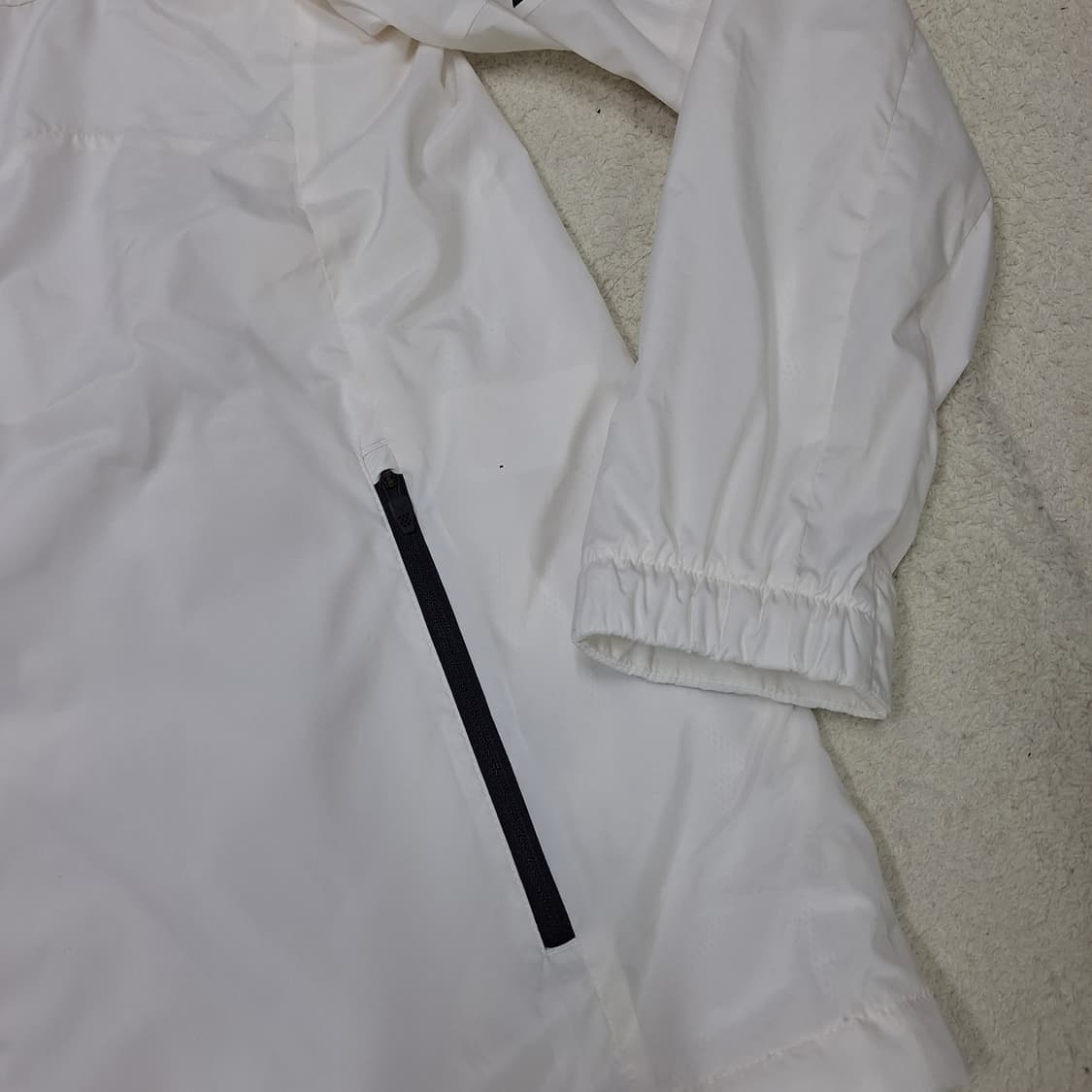 다이나핏  바람막이L 상품이미지2