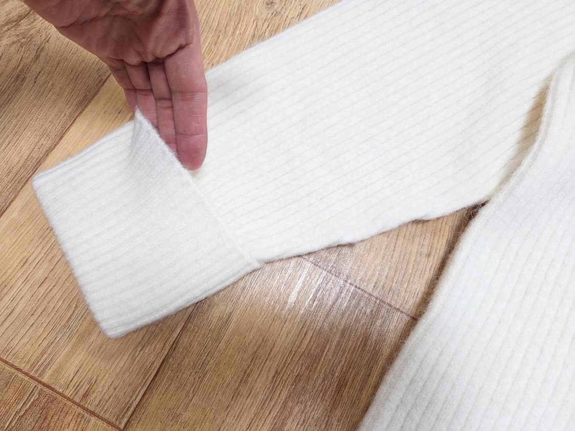 앤아더스토리즈(& Other Stories) 오버사이즈 터틀넥 니트원피스 상품이미지5