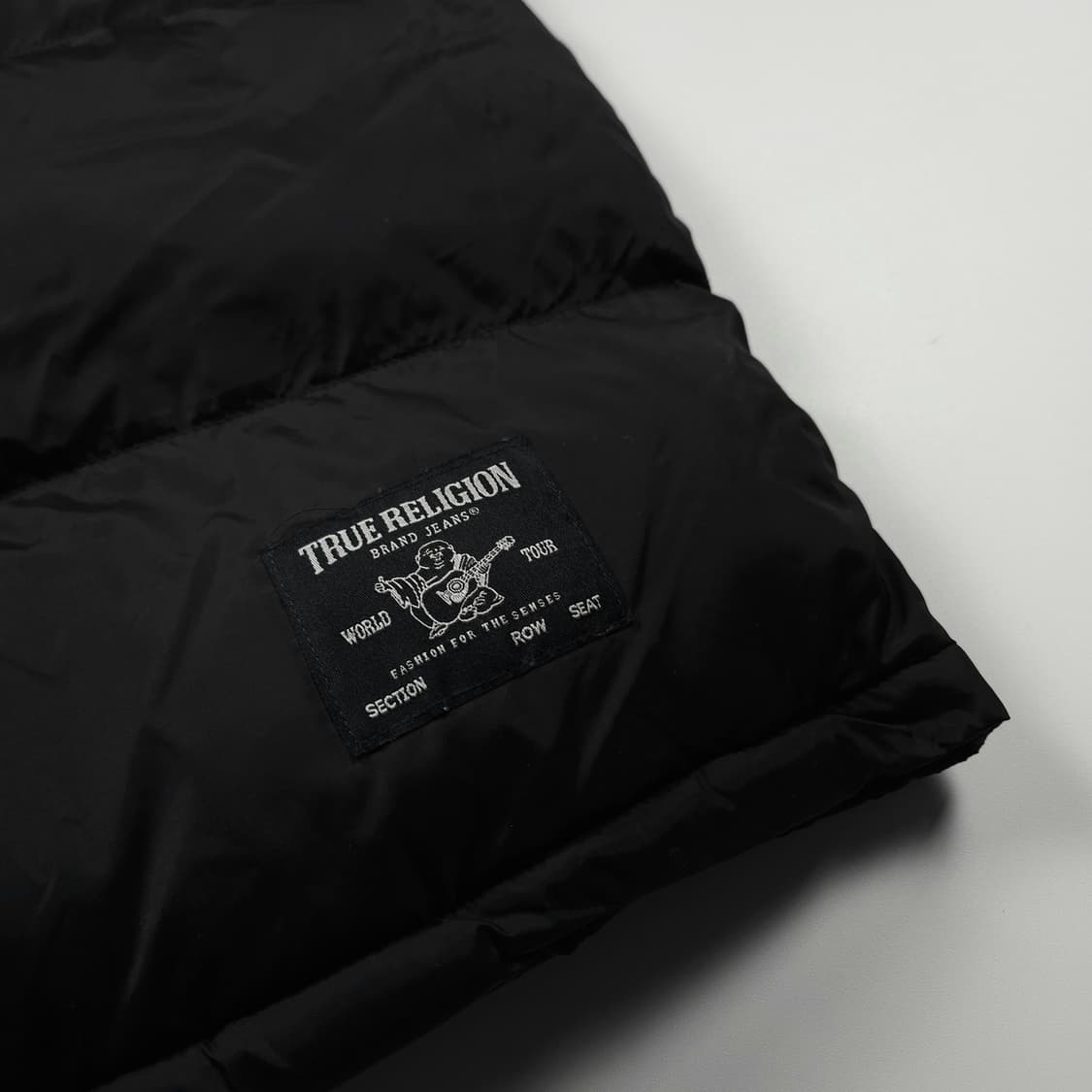 트루릴리젼 로고 패치 블랙 패딩 베스트 (XL)  상품이미지4