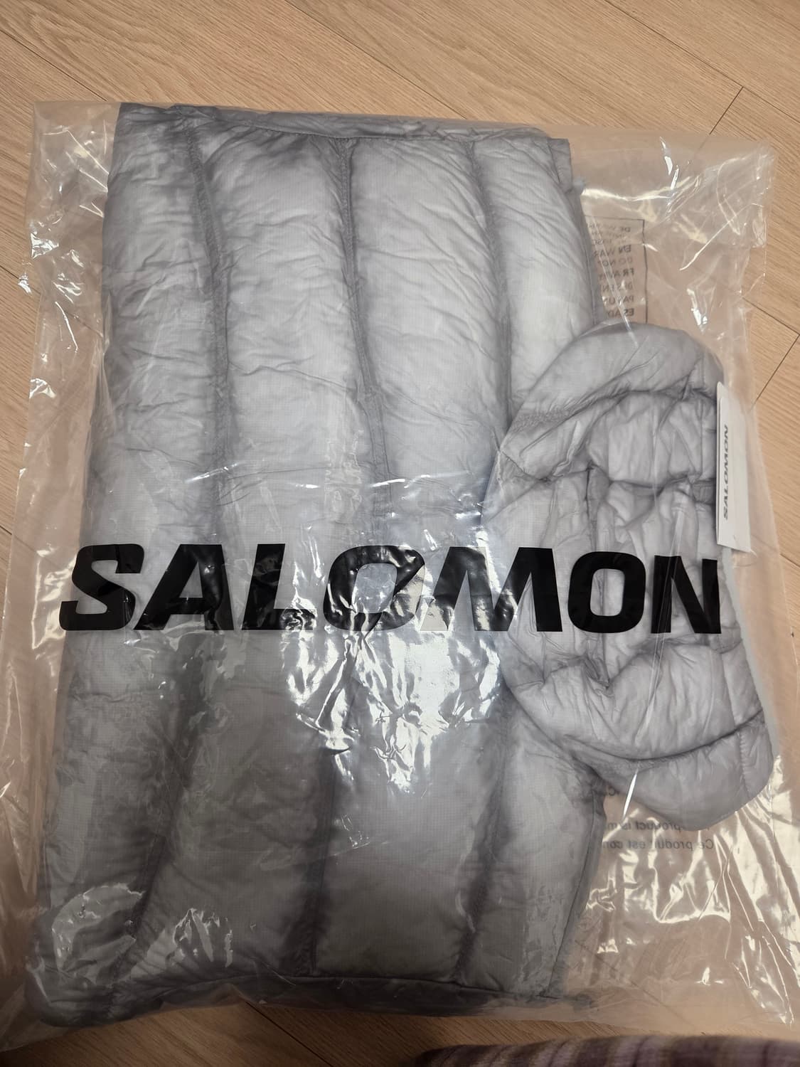 살로몬 UNI 크로스 인슐레이션 자켓 라이트 그레이 상품이미지1