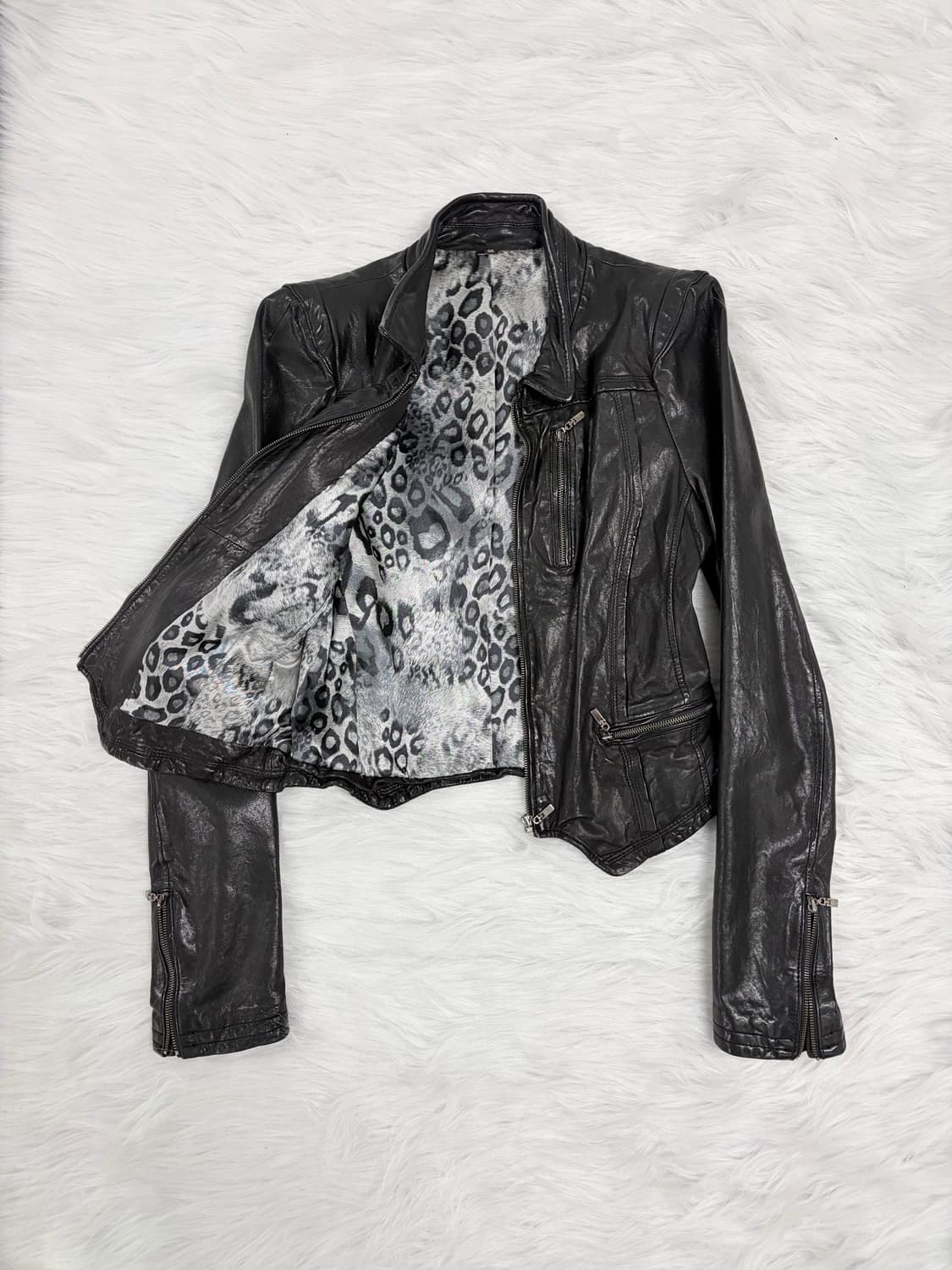 00s 슬림핏 양가죽 리얼레더 크롭 자켓 레오파드 안감 갸루펑크 락시크  상품이미지2