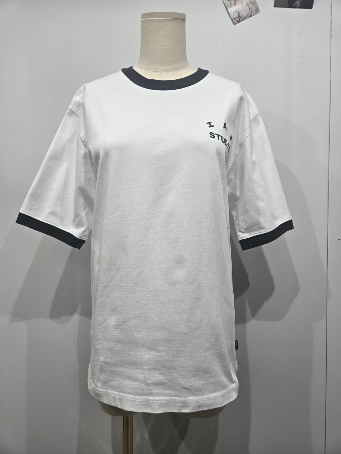 아이앱 스튜디오 링거 티셔츠 화이트 상품이미지1