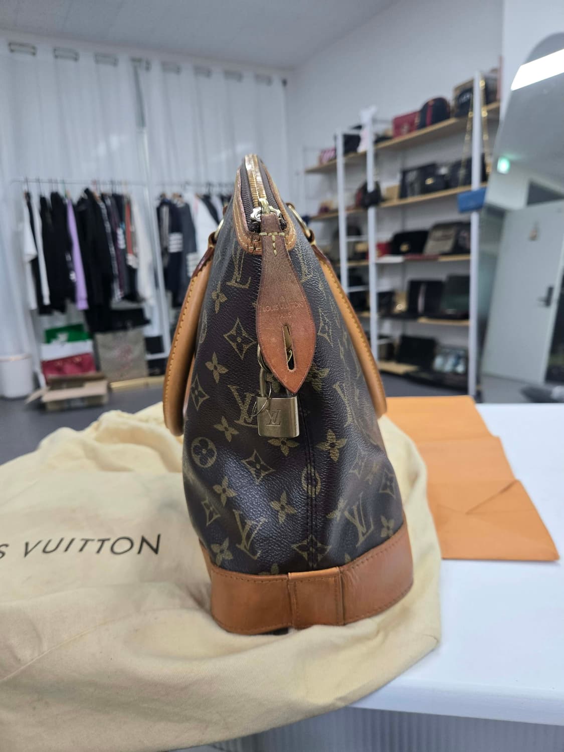 [50%세일] 루이비통 호리즌백 상품이미지4