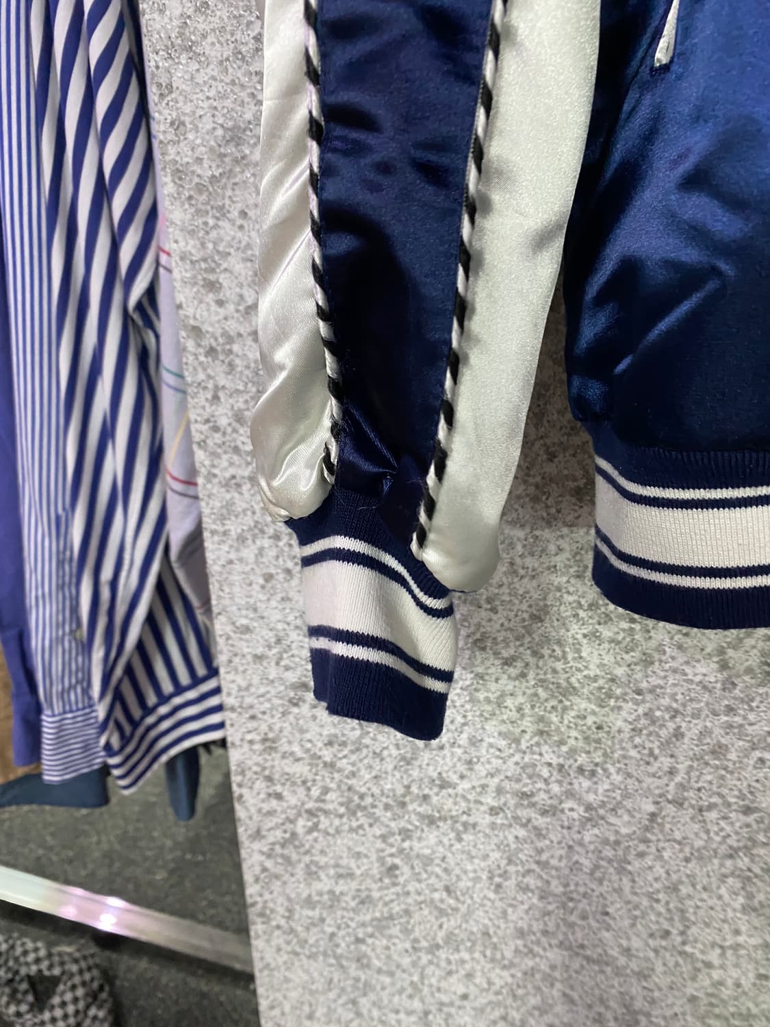 언더에어 사쿠라 자수 스카잔 네이비 B4857 상품이미지4