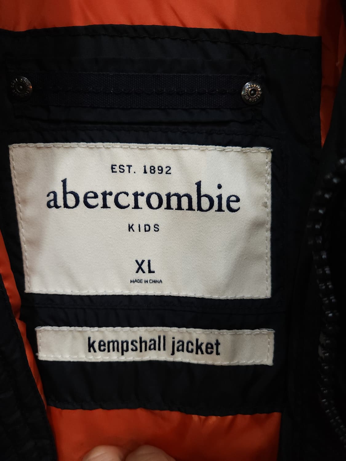 아베크롬비 캠쉘 오리털 패딩조끼

 상품이미지8