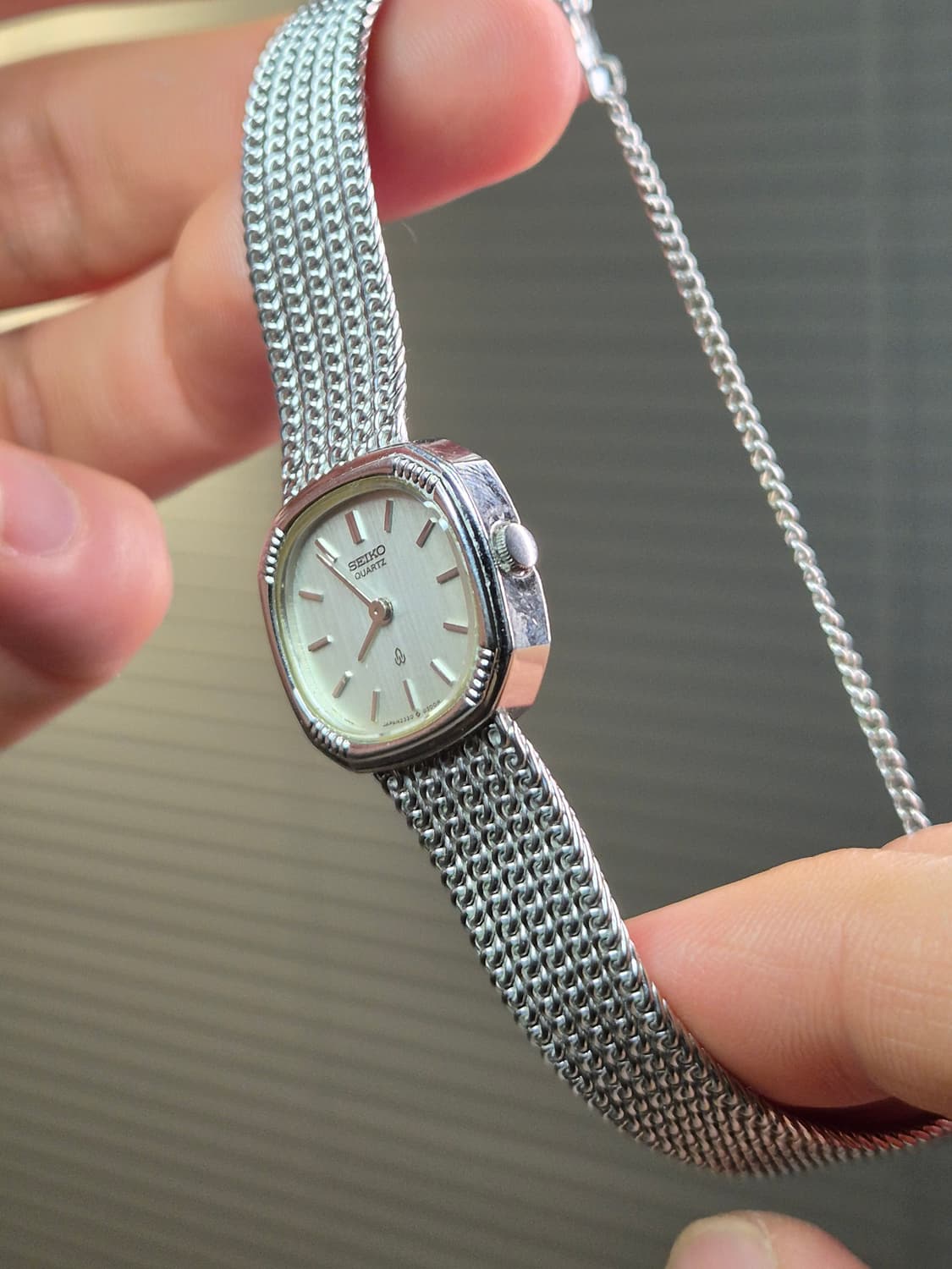 Vintage Seiko quartz silver tone ladies 상품이미지4