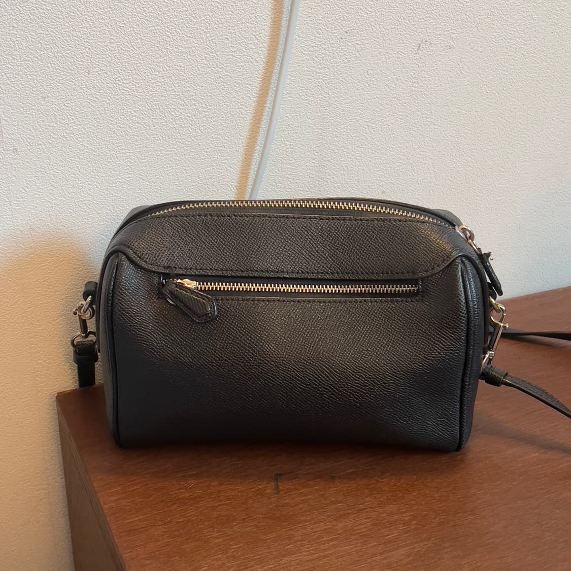 Coach vintage cross bag black 상품이미지2