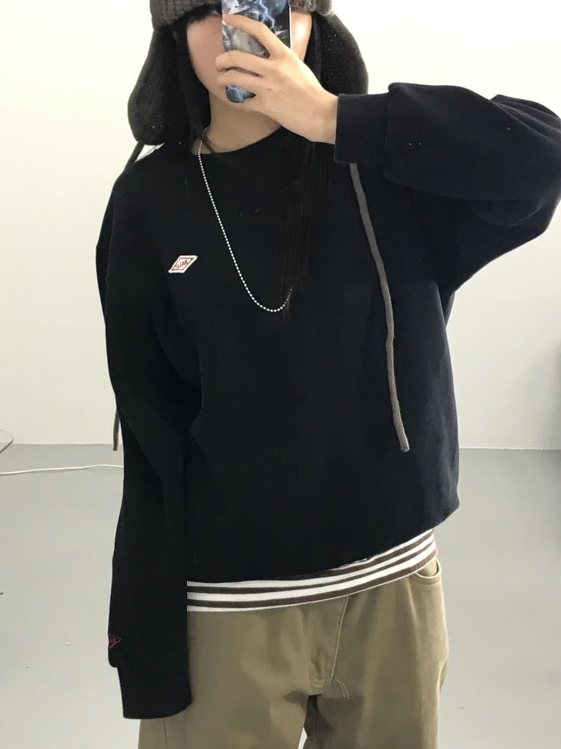 볼 블랙 맨투맨 상품이미지2