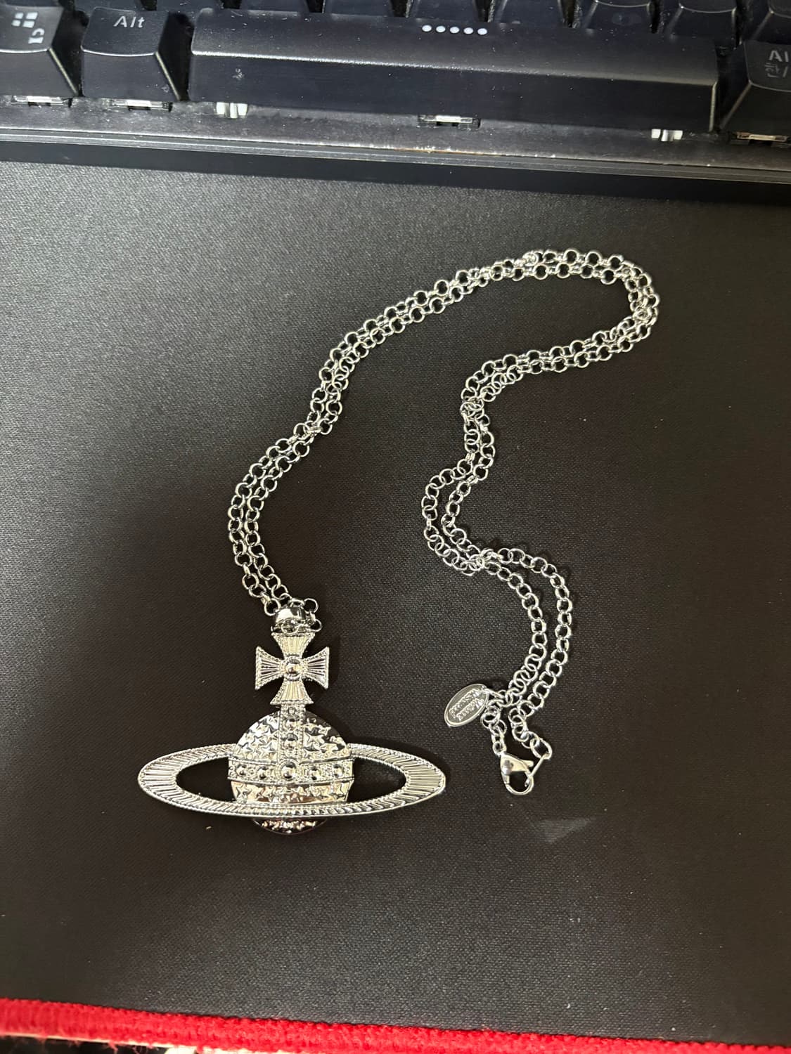 비비안 빅로고 메이페어 목걸이 상품이미지1