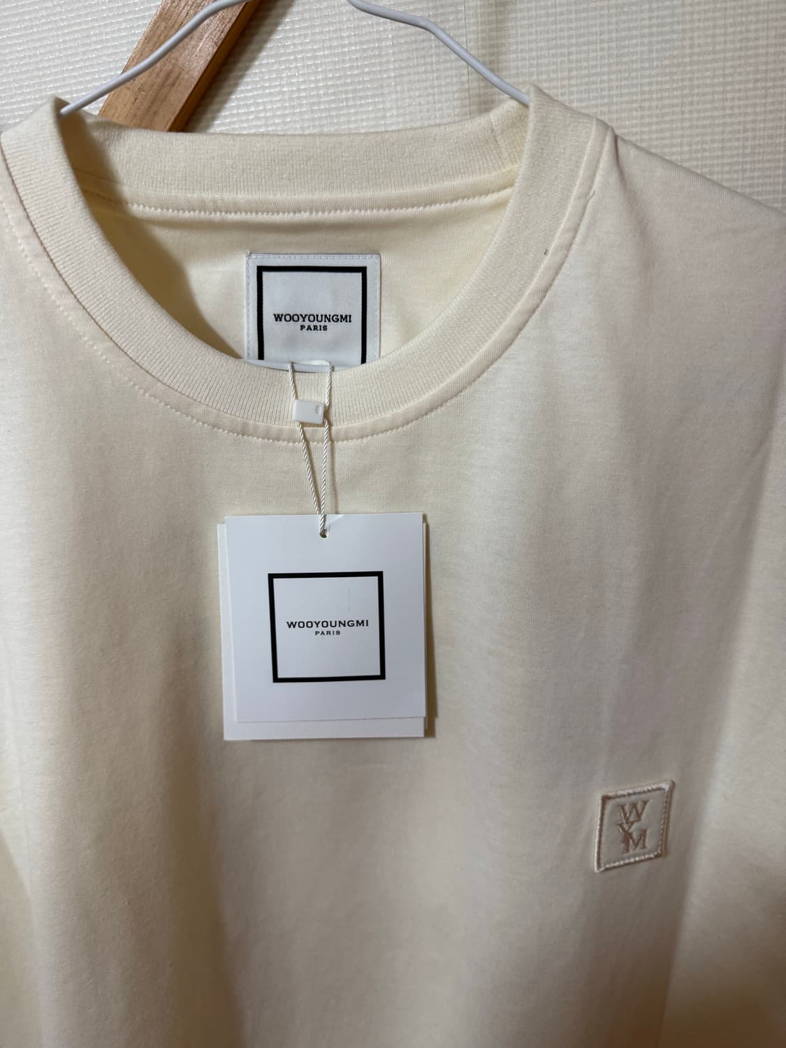 우영미 플라워 티셔츠 아이보리 48사이즈 새제품 상품이미지3