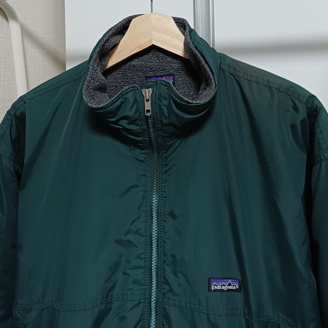 [L] 파타고니아 쉘드 신칠라 봄버 자켓 헌터 그린 상품이미지2