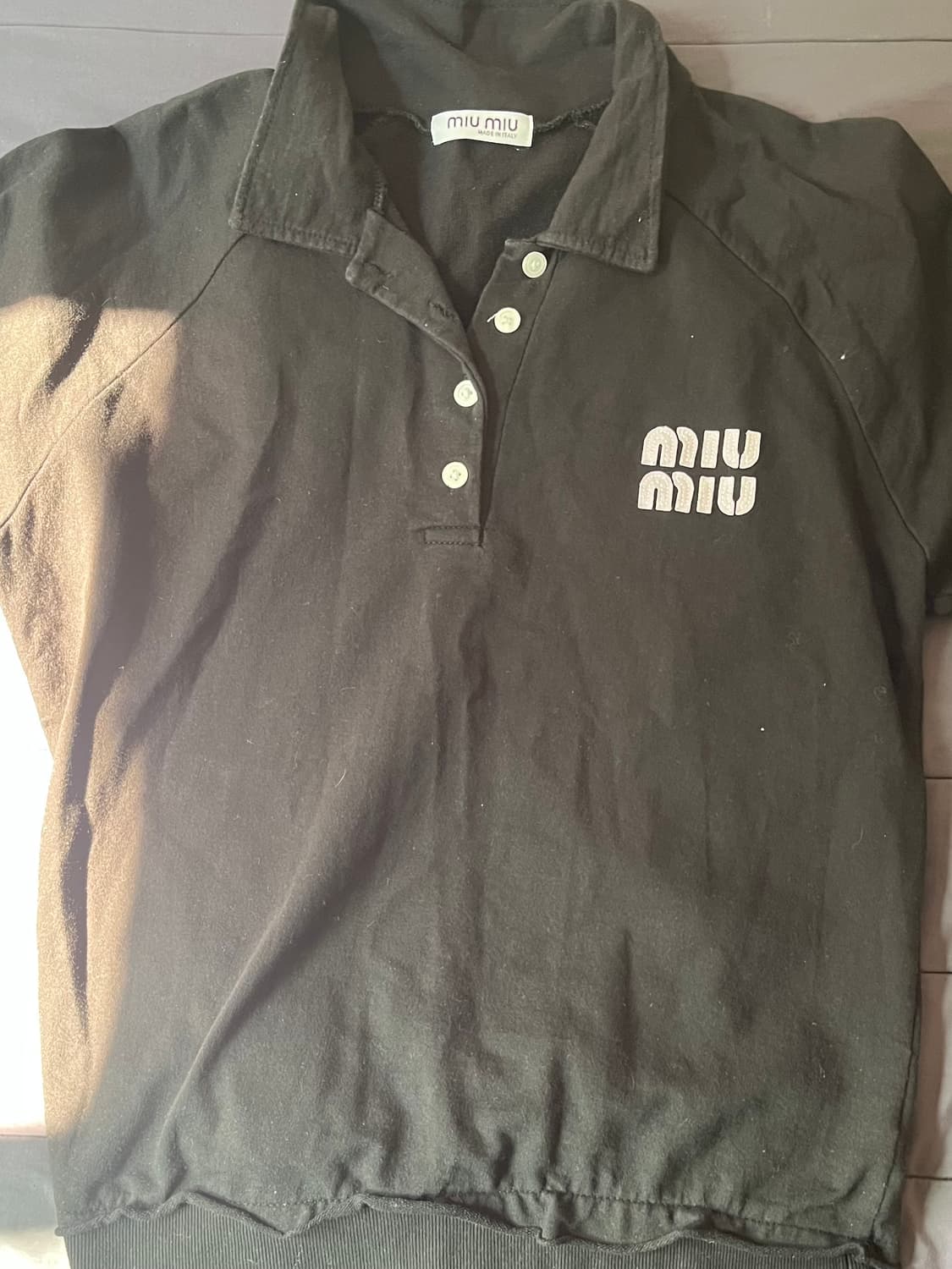 미우미우 miumiu 로고 패치 폴로 맨투맨 상품이미지2