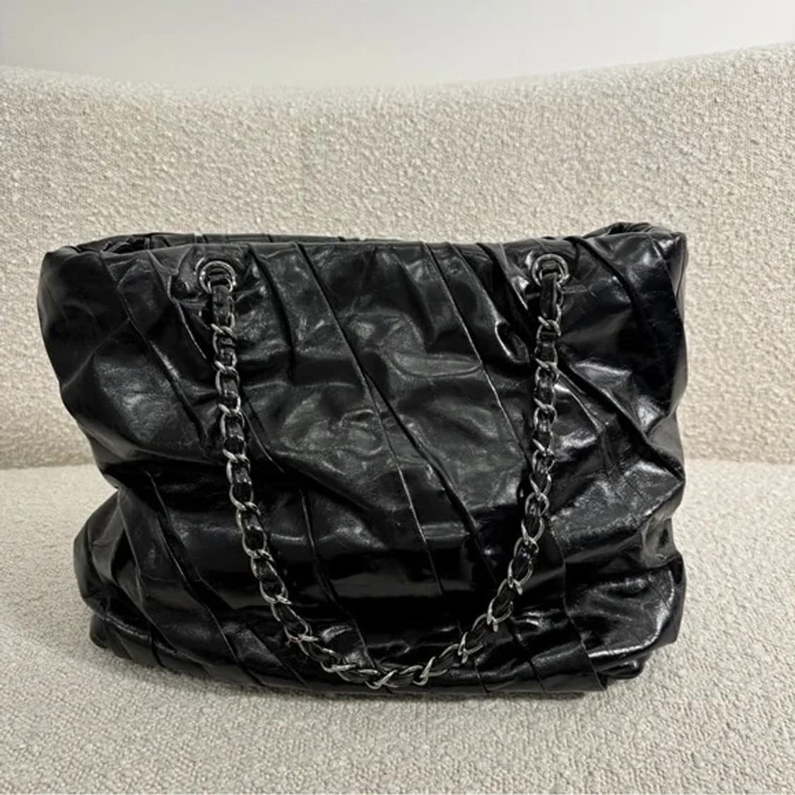 샤넬 글레이즈 레더 토트백 상품이미지2