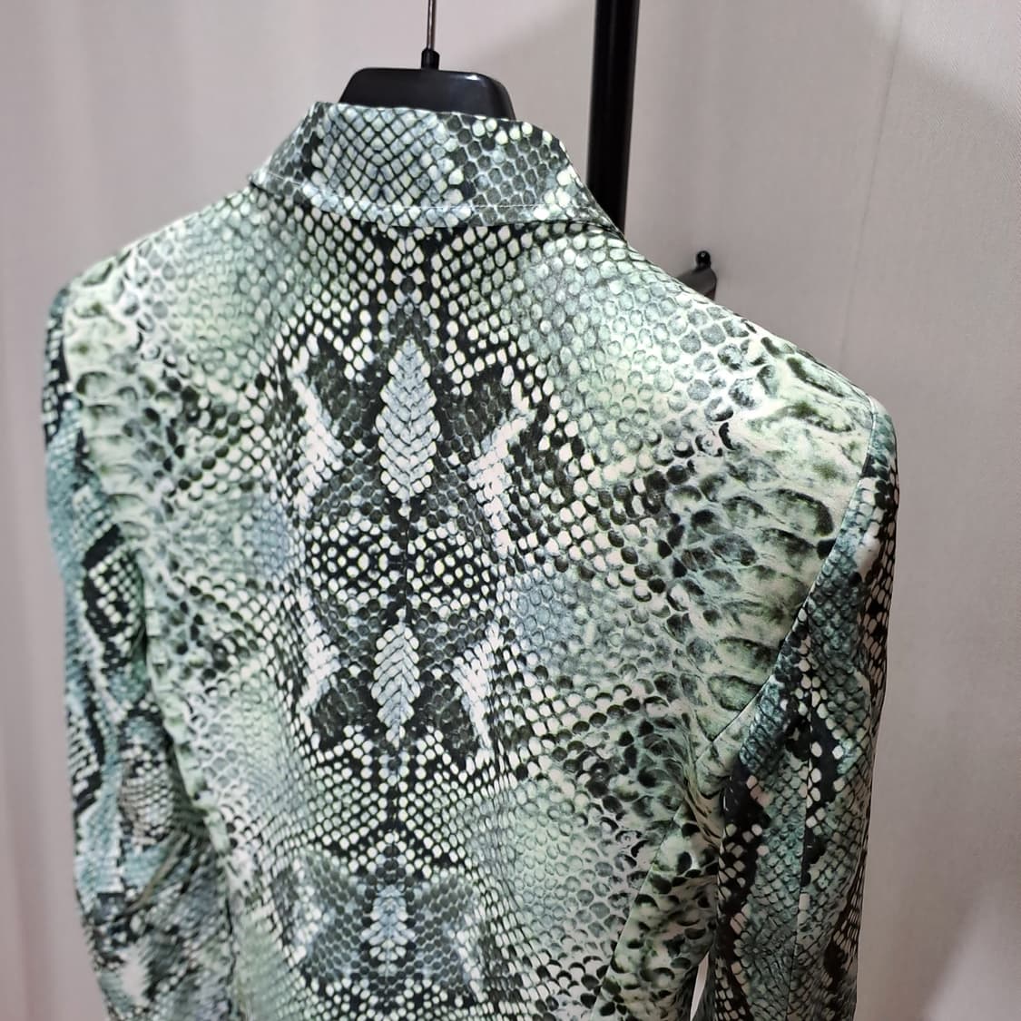 (택포) 피에르발망 스네이크 패턴 블레이저 34 B597 상품이미지6