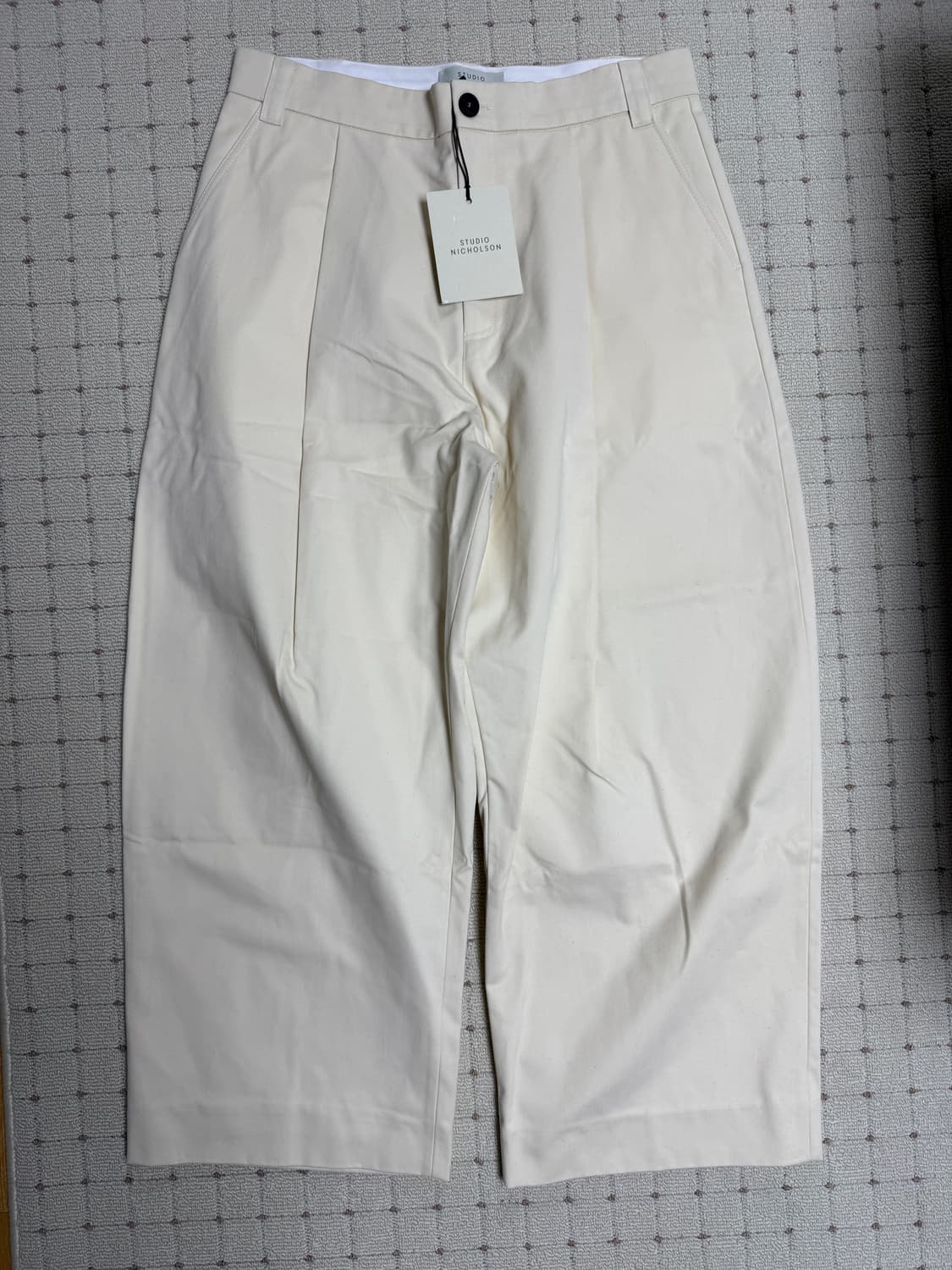 스튜디오니콜슨 소르테 팬츠 크림 L 새상품 상품이미지1