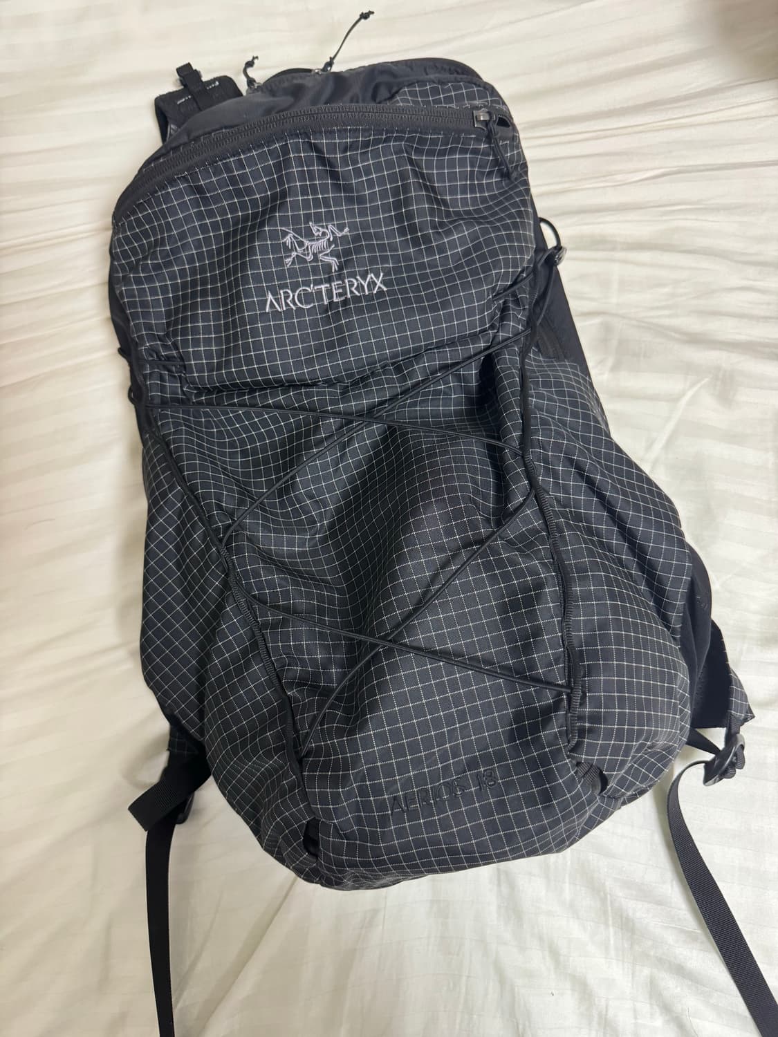 아크테릭스 에어리어스 18 백팩 상품이미지1