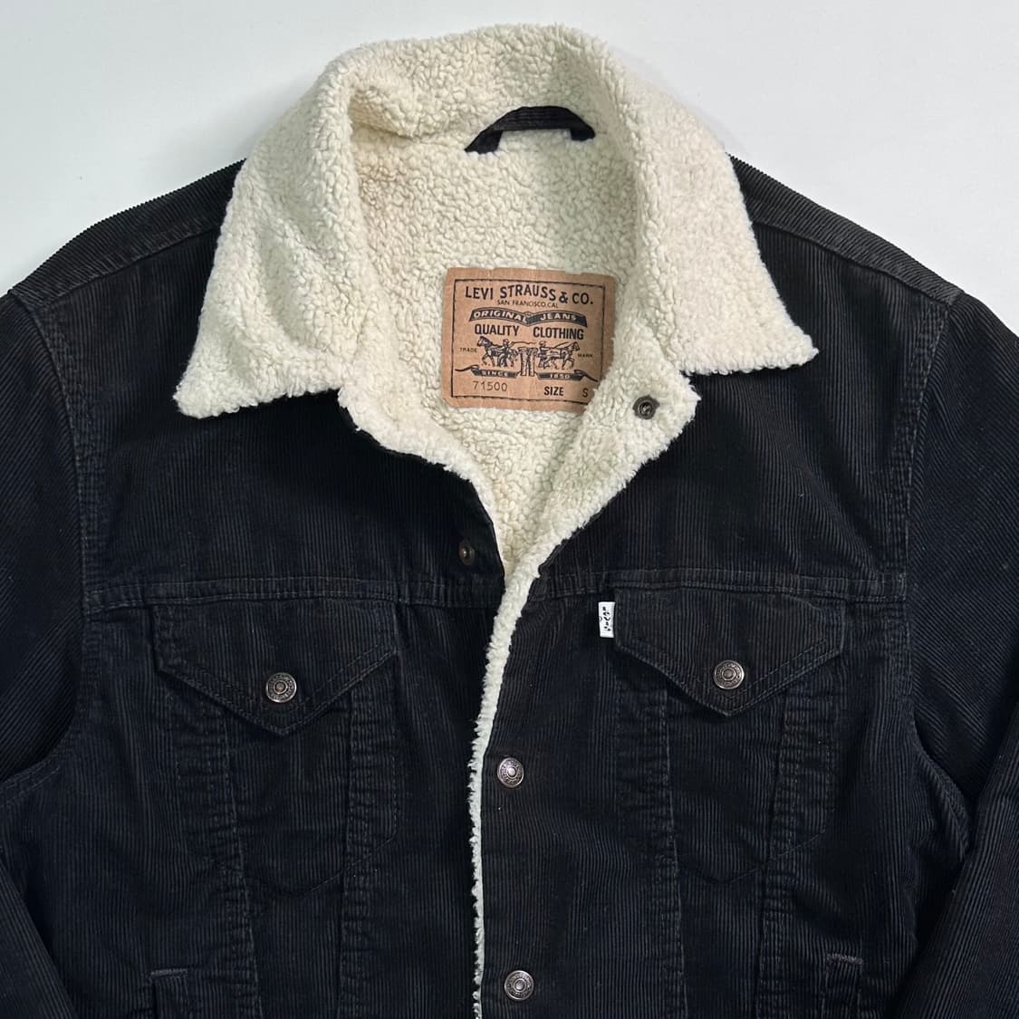 리바이스 화이트라벨 블랙 코듀로이 쉐르파 자켓 상품이미지2