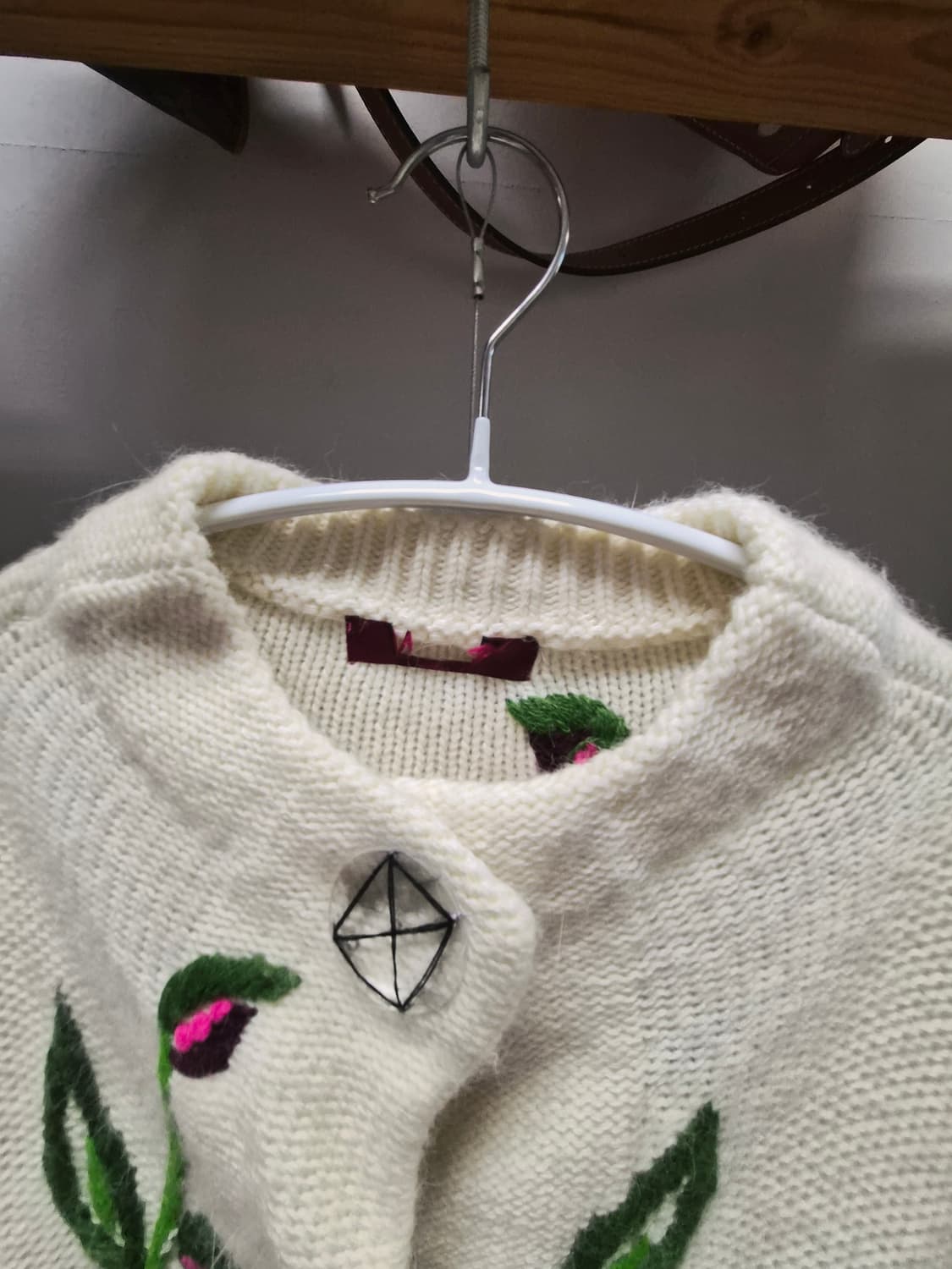 수입 입체자수 니트코트&롱가디건 2.수입 진주 레이스 샤 스커트 상품이미지4