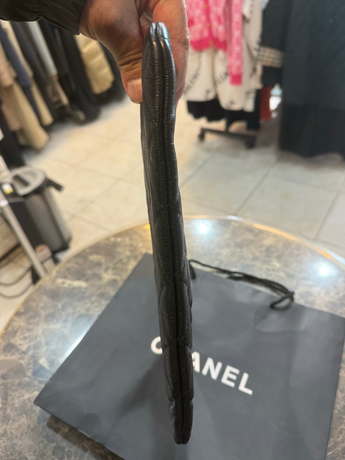 정품 샤넬 29번대 캐비어 클러치 팝니다 상품이미지4