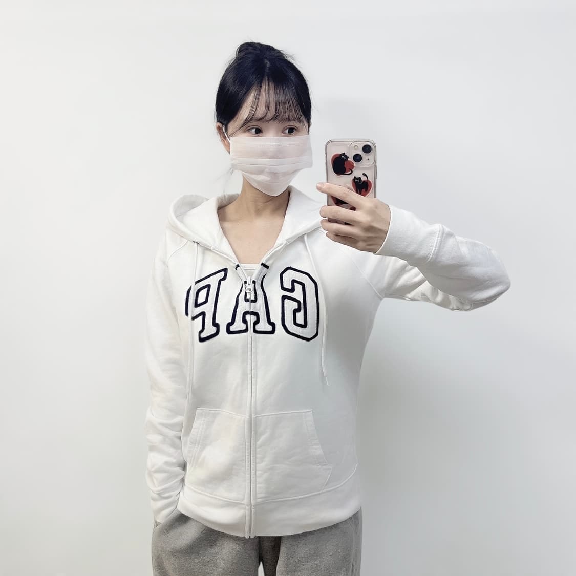갭 GAP 스펠 로고 후드집업 화이트 상품이미지1