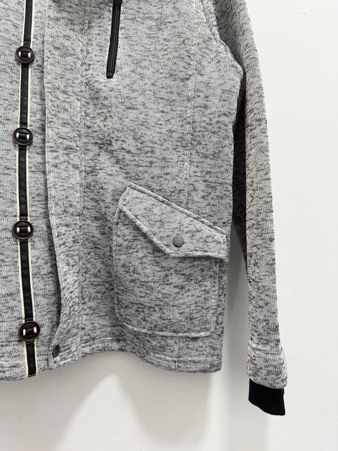 Thruxton gray fur buttoned detail jacket 상품이미지5