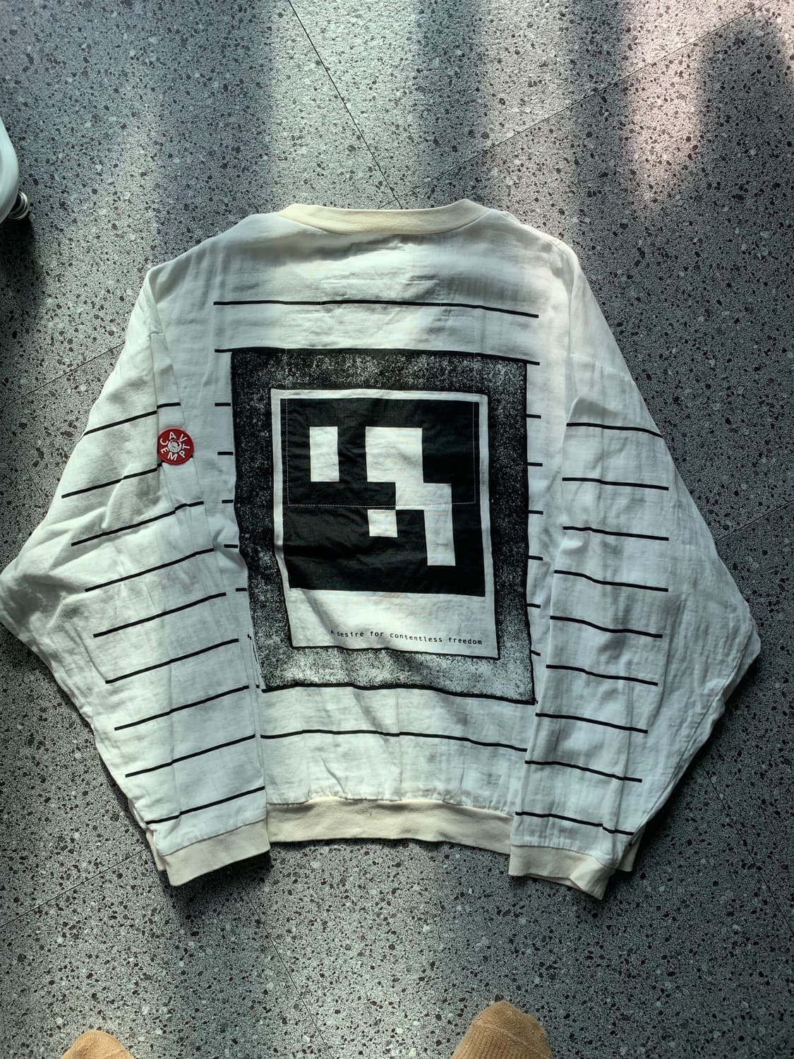 24fw 카브엠트 롱슬리브 맨투맨 상품이미지2