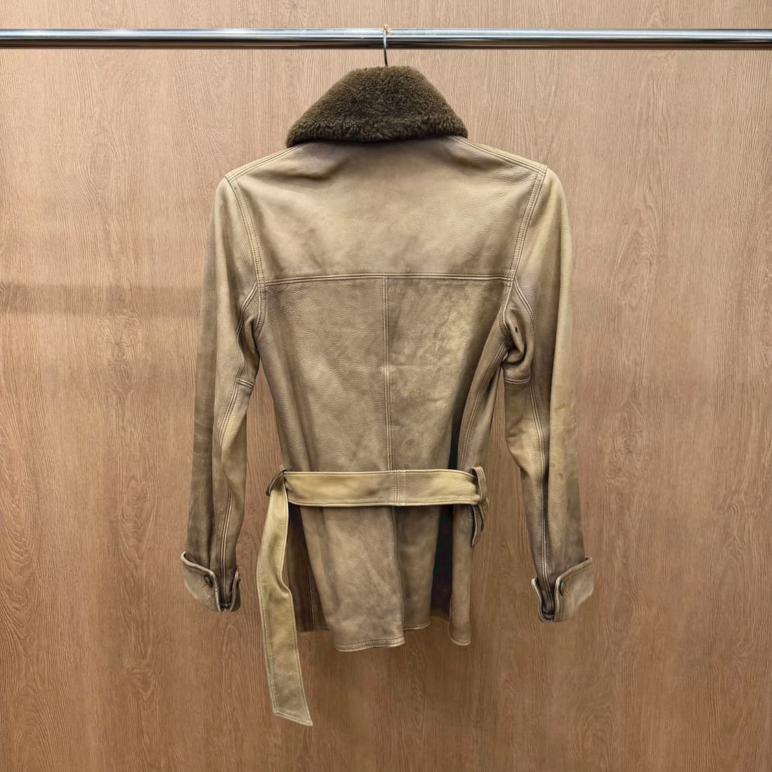 랄프로렌 디어스킨 레더 하프 코트 시어링 퍼 숄 카라 벨트 디테일 브라운 상품이미지3