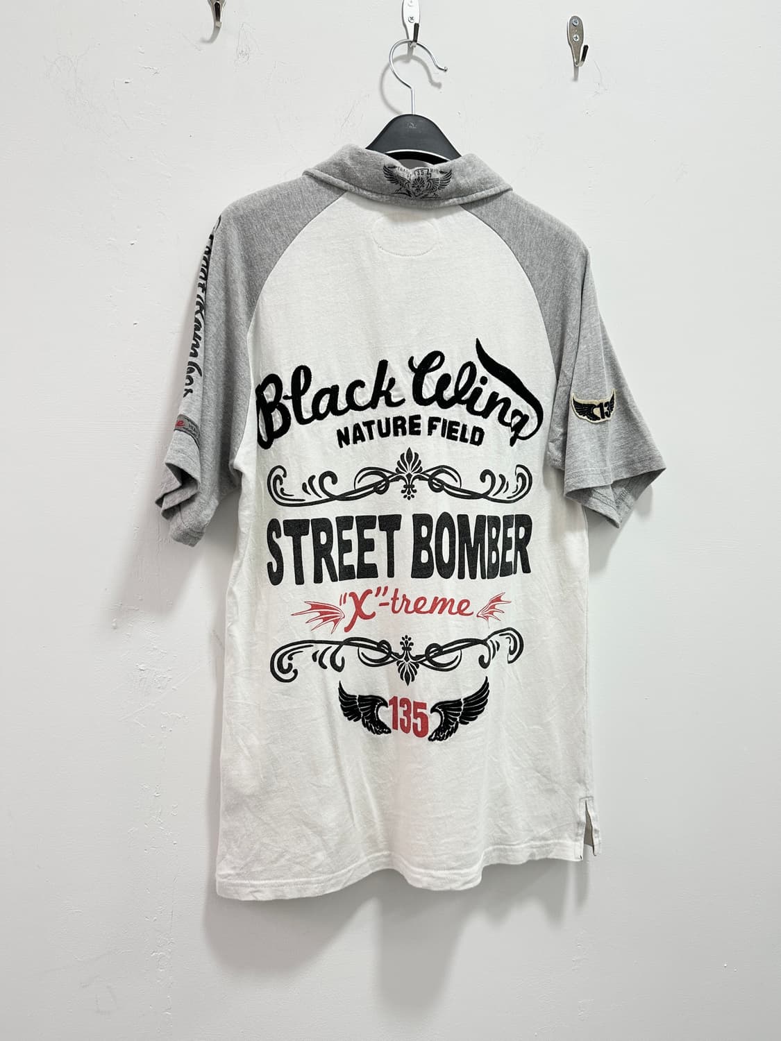 BLACK WING embroidered pk tee 상품이미지1