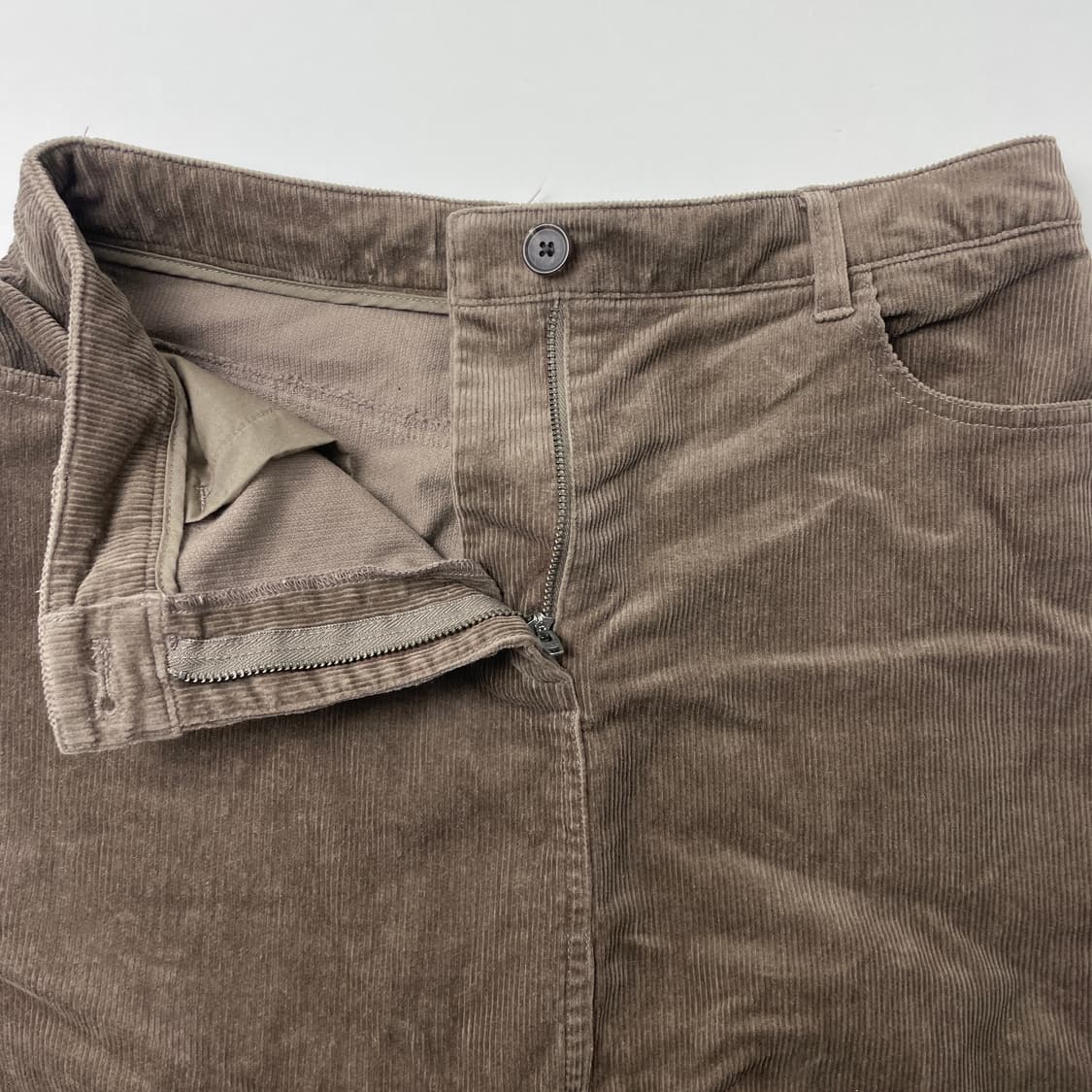 [중고] 무신사 코듀로이 H라인 스커트 브라운 상품이미지3