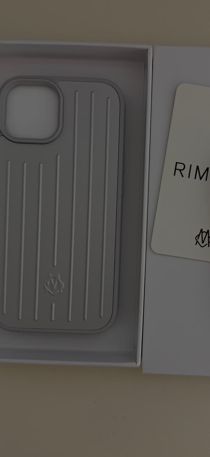 리모와 케이스 15 pro. 16 pro 상품이미지1